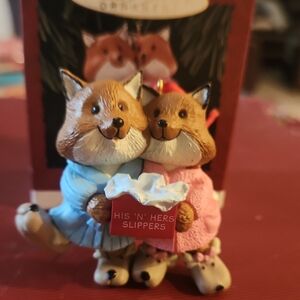 Hallmark MOM & DAD  His N' Hers Slippers Fox Couple Ornament Cute!